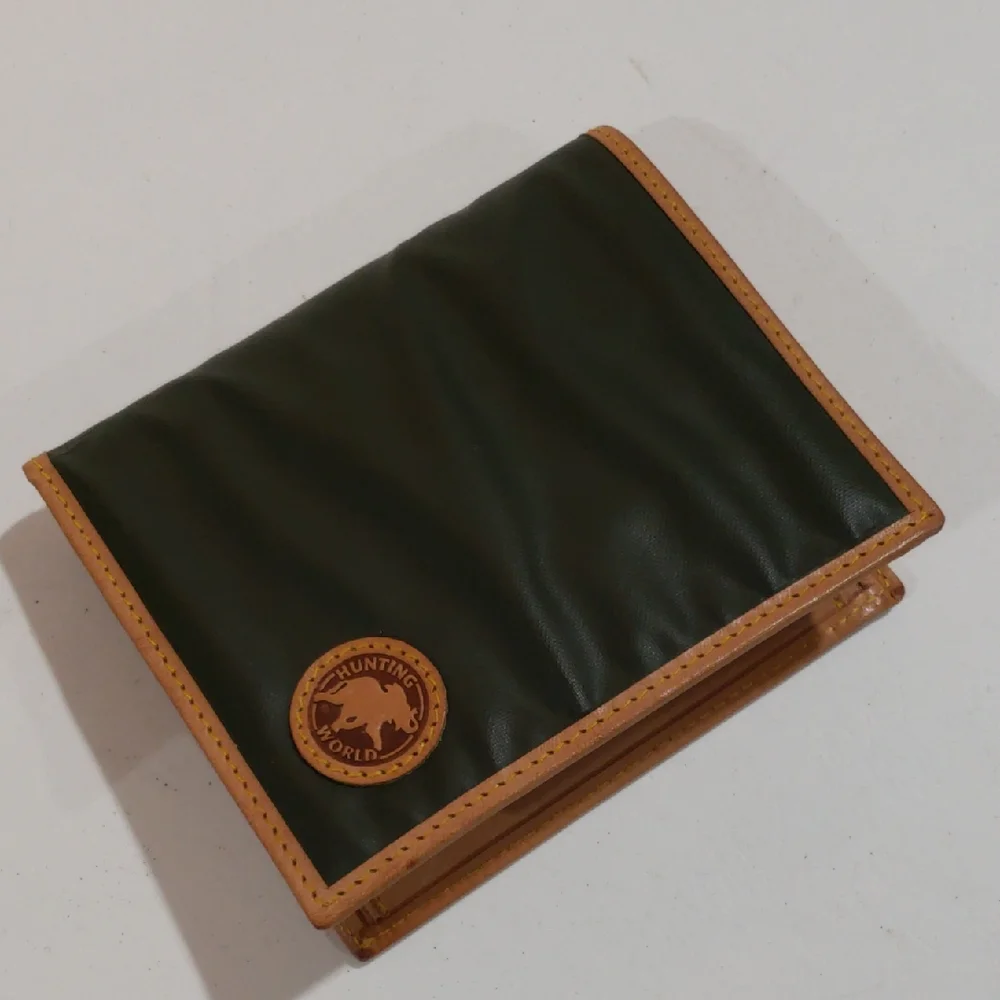 Hunting World Bi-Fold Wallet – Green Canvas w/ Tan Leather Trim, Unisex 4x3.5